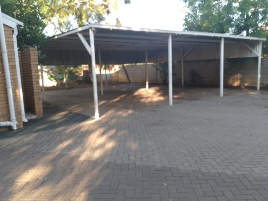 To Let 4 Bedroom Property for Rent in Fichardt Park Free State